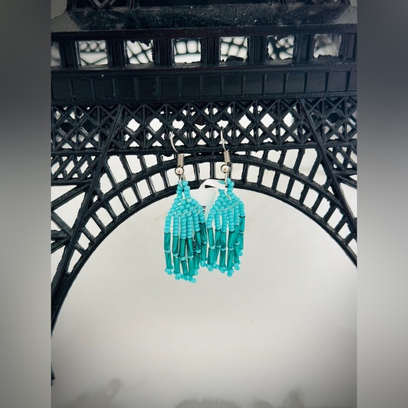 NWT turquoise beaded jewelry earring and bracelet set handcrafted from Mexico. - Picture 2 of 4